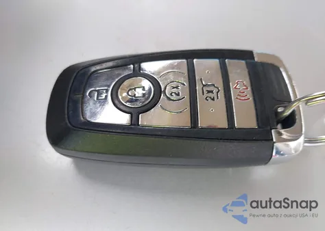 2020 Lincoln Navigator Reserve z USA, uszkodzony, nr VIN 5LMJJ2LT6LEL19731